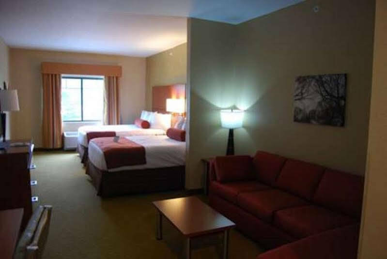 Hotel Western Finger Lakes & 3*